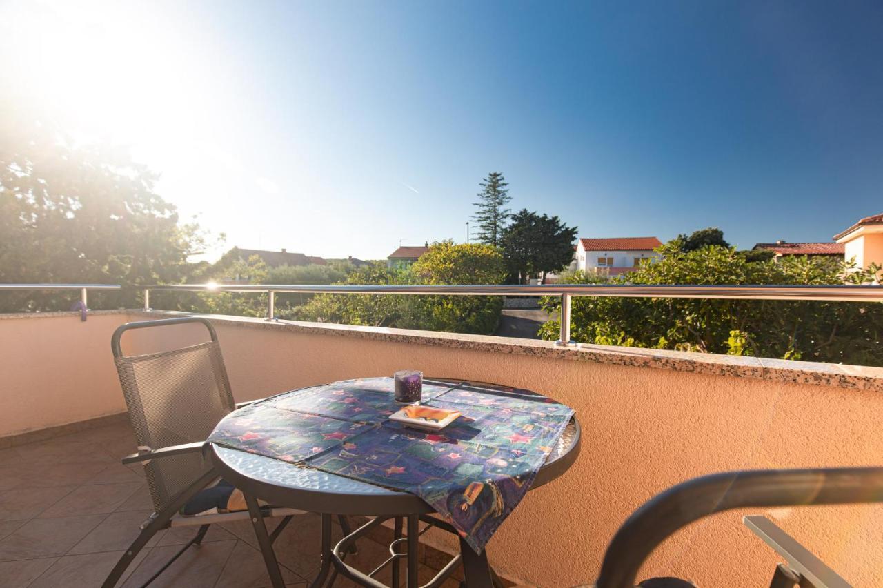 1-Bedroom Apartment In Krk - Steps From The Beach! Krk Town Exterior photo